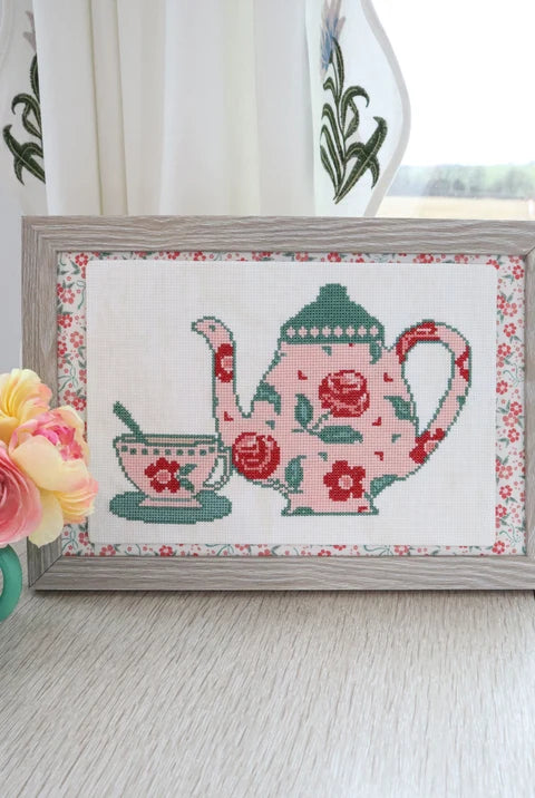 Roses Tea Set